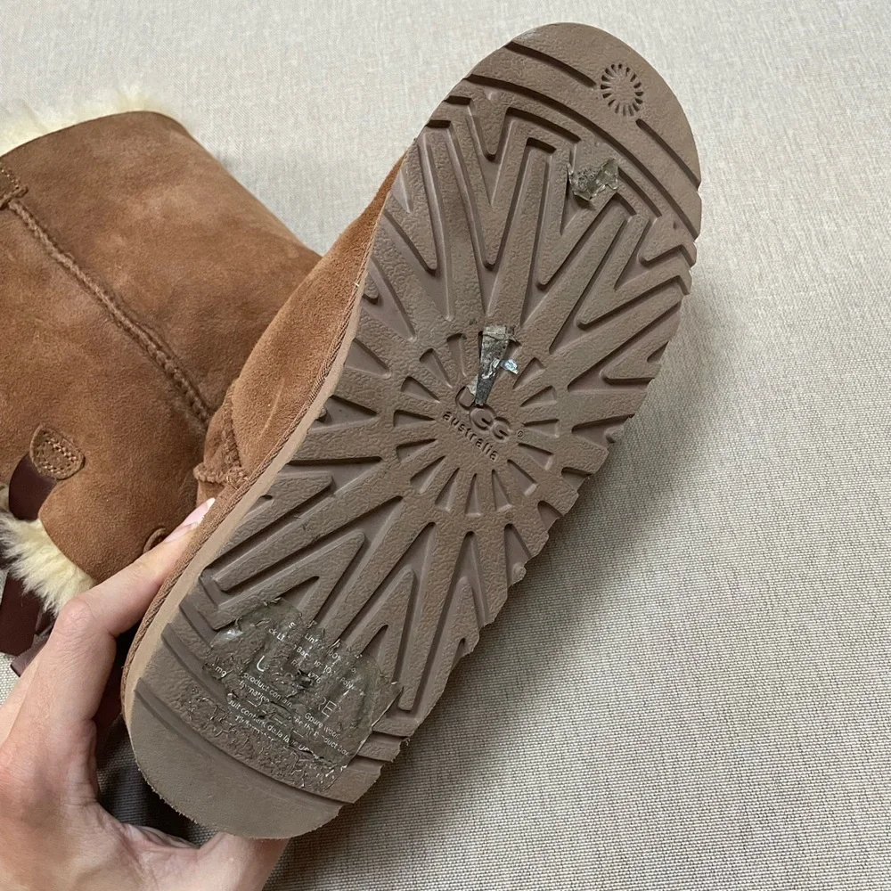 LEFT BOOT ONLY UGG Kids Big Kids Bailey Bow Tall Size 6Y Replacement 1007309Y
